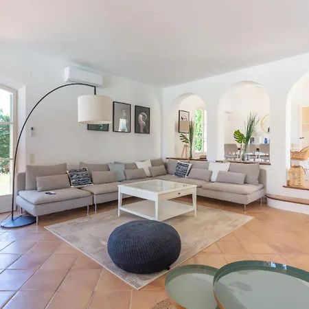 Villa Nikki *